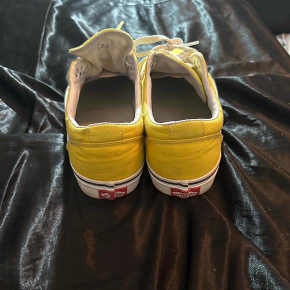 Men Yellow Vans - Picture 2 of 4